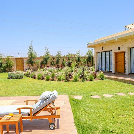 Villa La Rose Bleue - Residence Hoteliere Avec Piscine - 에사우이라 외부 사진